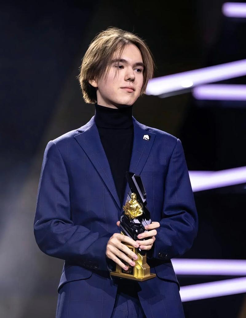 AJ天肥盖伦难偷家 XLB天命人翻江倒海 白云队逆转拿下姿态队